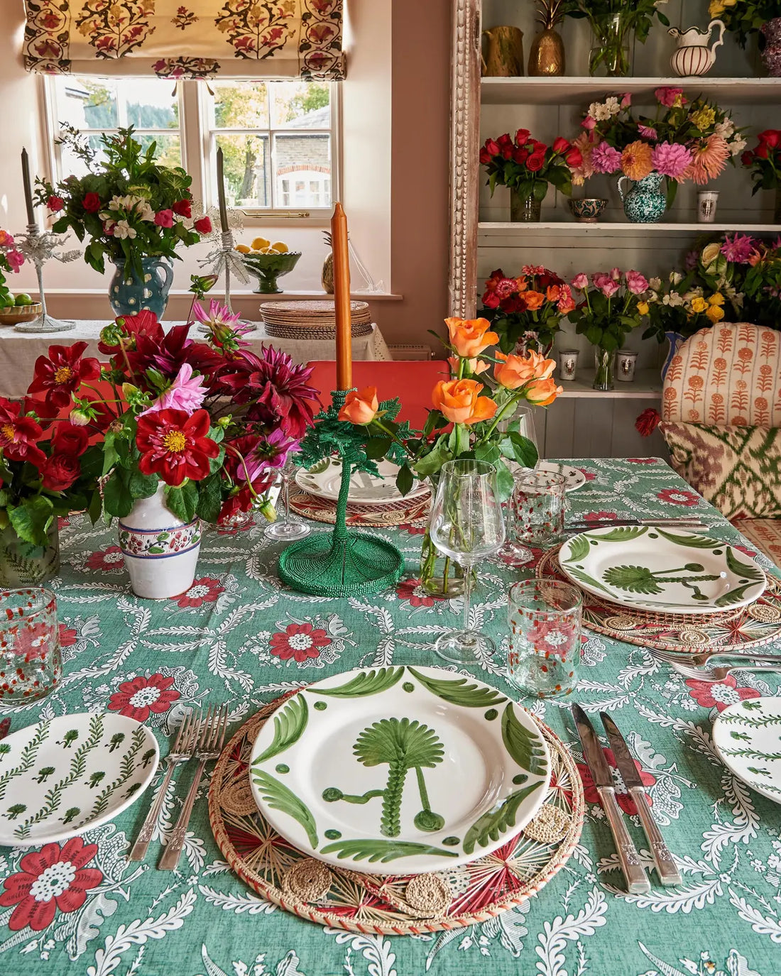 Christmas Hosting: 3 Tips for Going the Extra Mile