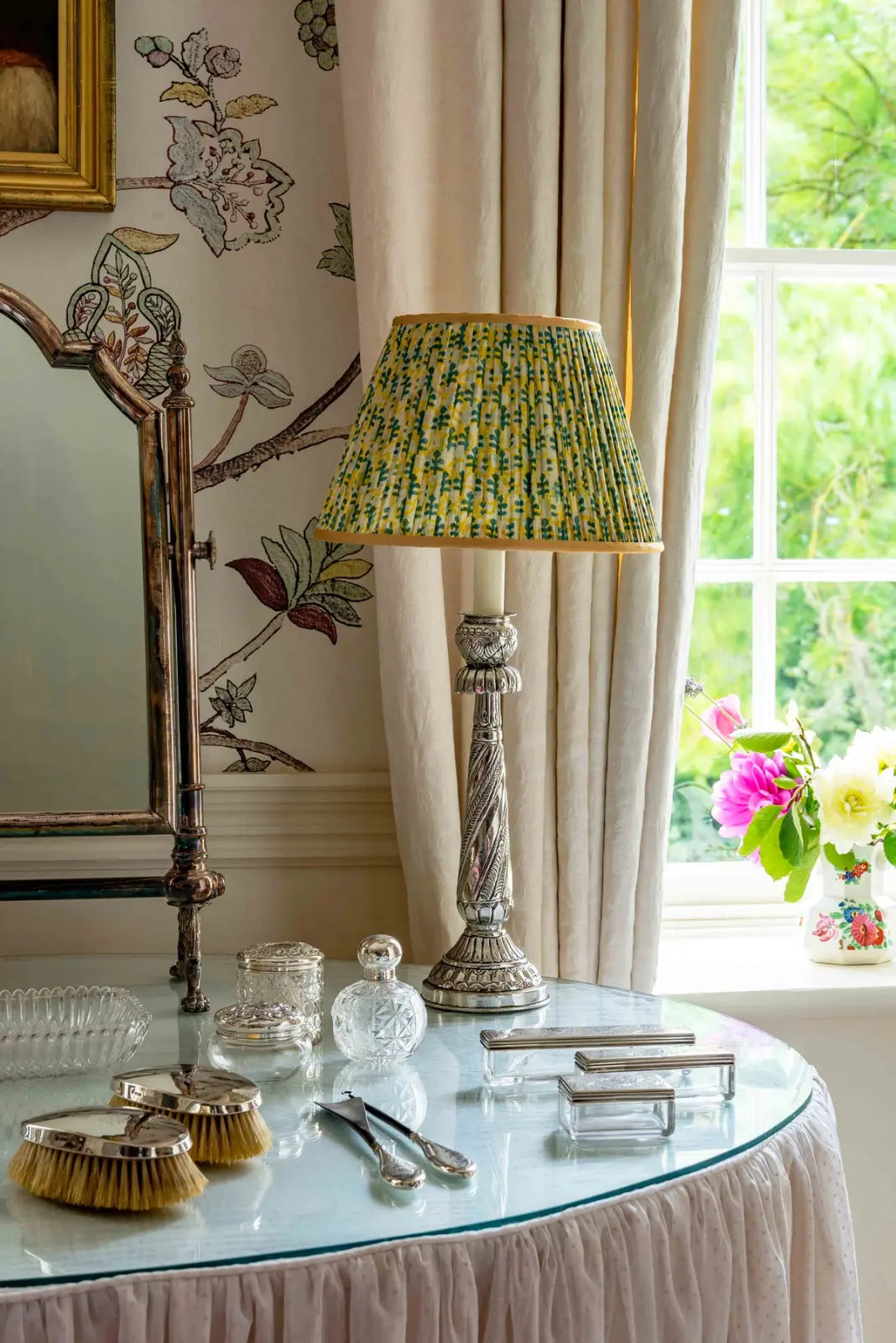Warm or Cool – The True Impact of Your Choice of Lighting