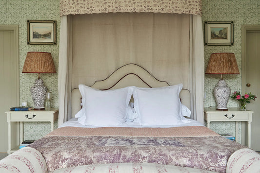 How to Find the Right Pattern Size for Your Wall