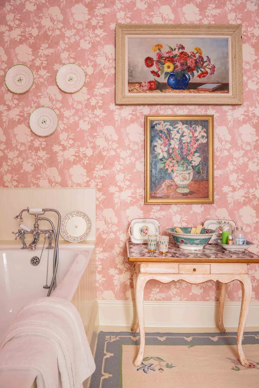 Vintage Bathrooms: 5 Features That Suit a Cosy British Cottage