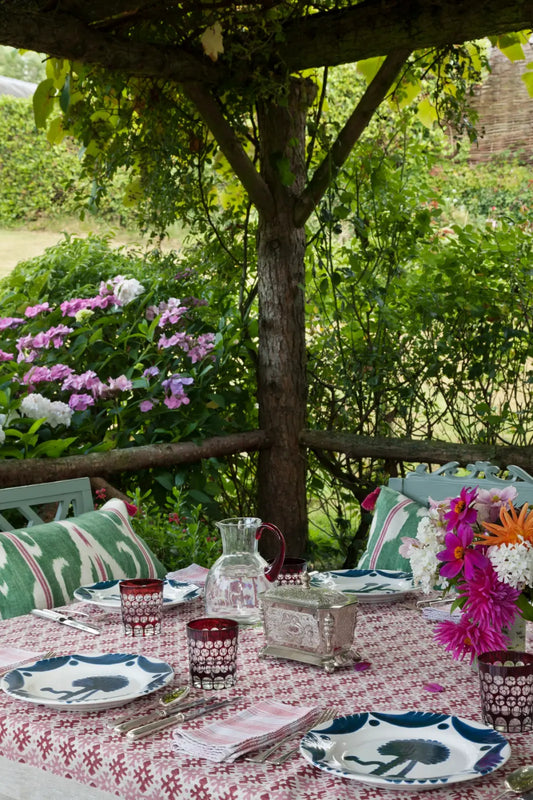 How to Channel Mediterranean Style Through Your Dinner Table