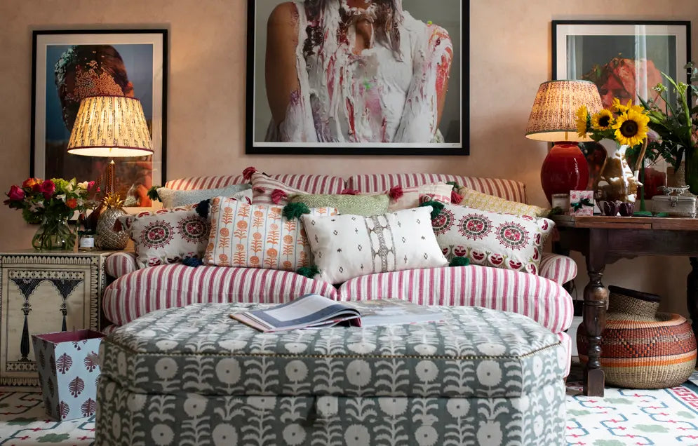 How To Choose the Perfect Luxury Cushions for Your Sofa