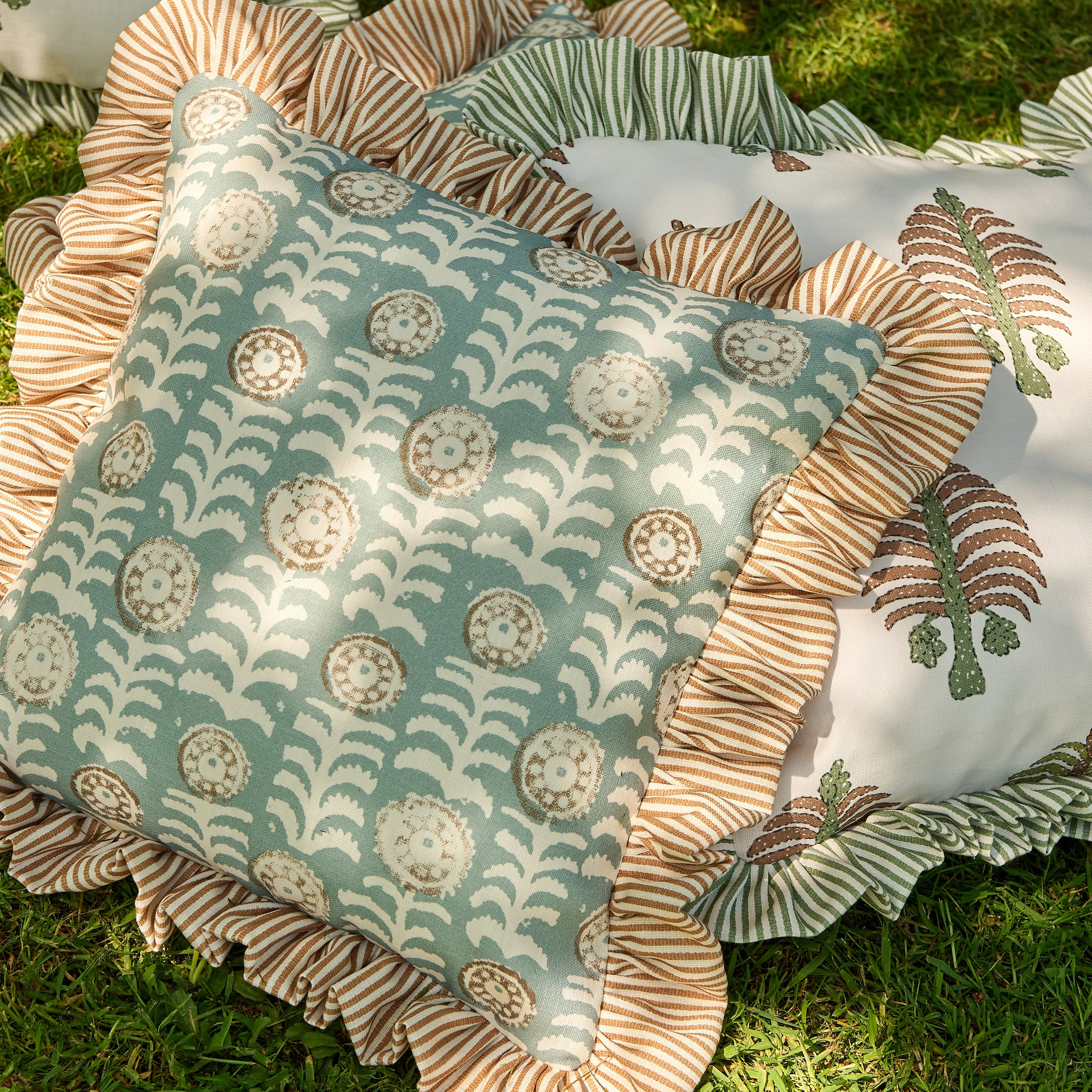 Killi Aqua and Petra Stripe Mocha Frill Performance/Outdoor
